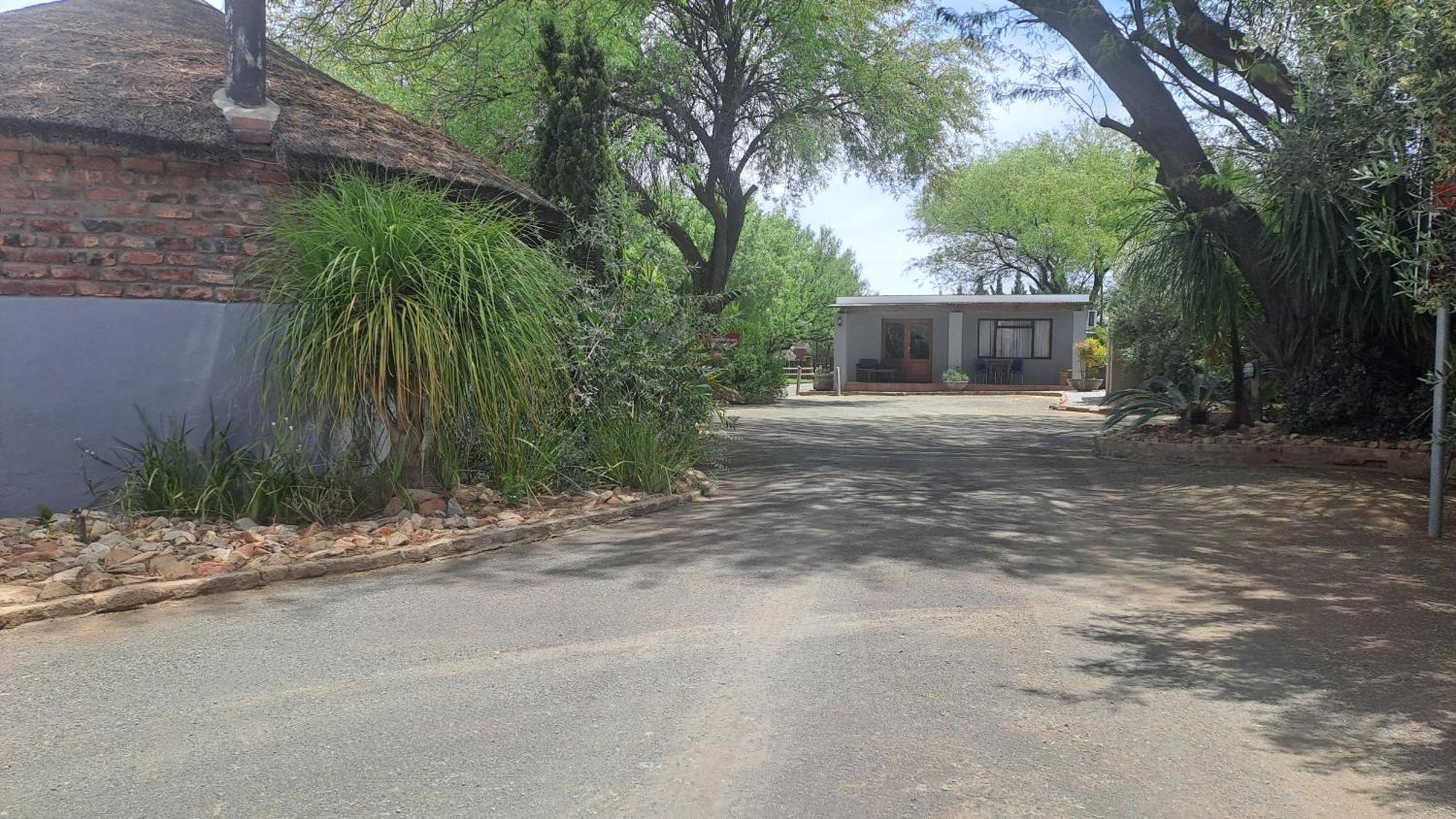 African Dawn B&B Calvinia 外观 照片