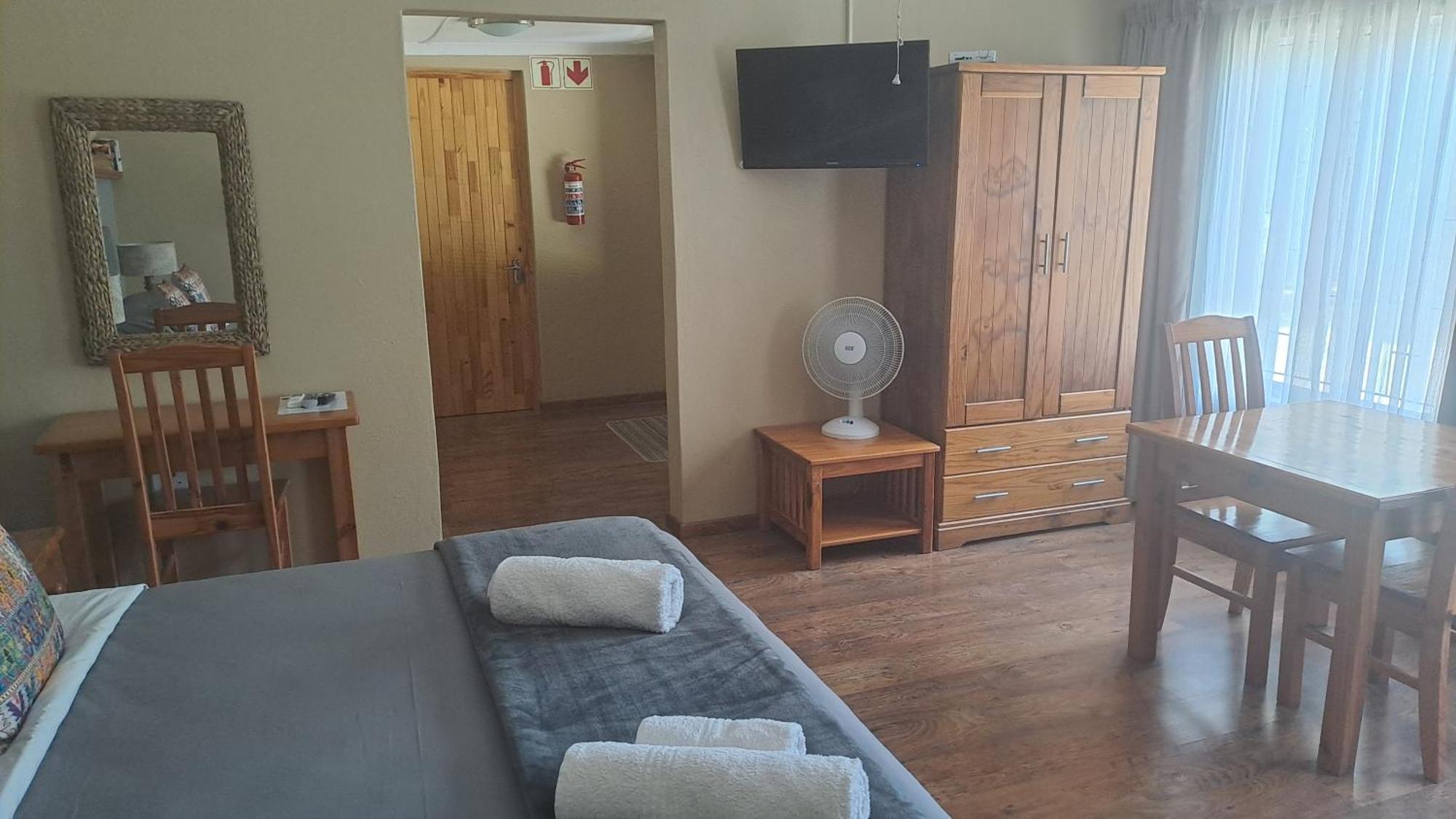 African Dawn B&B Calvinia 外观 照片